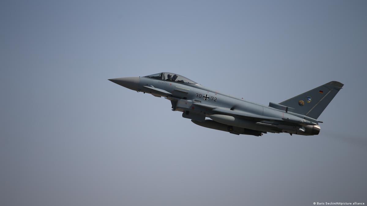 Suecia aportará cazas para la operación de la OTAN en Polonia
