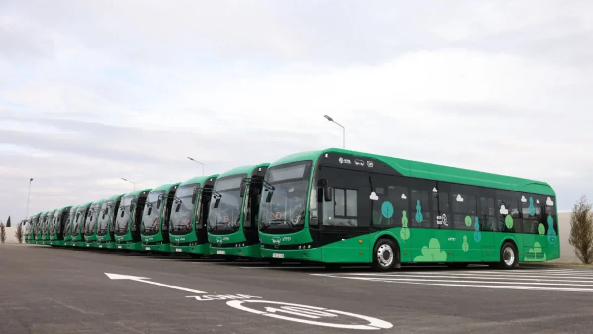 Renovación del parque de autobuses en Karabaj: se ejecutará un proyecto de 18 millones de manat