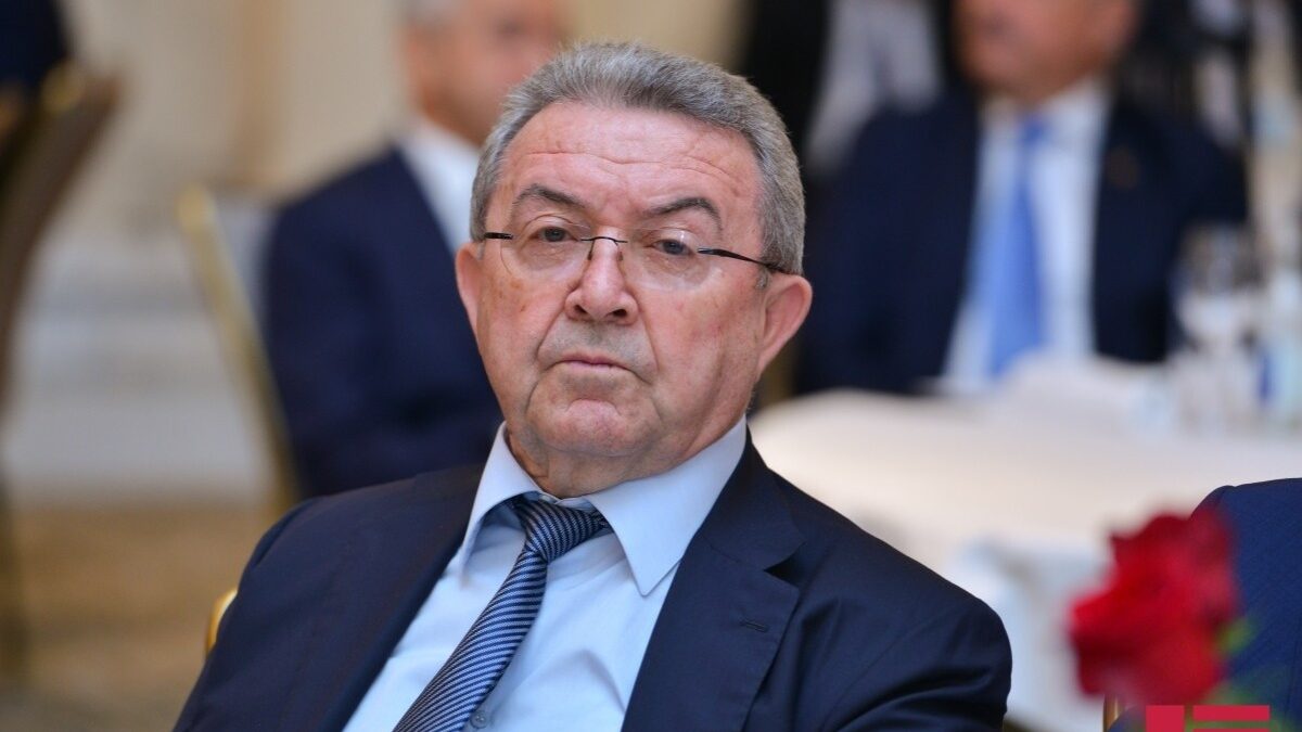 Misir Mardanov recibe la Orden de la Gloria