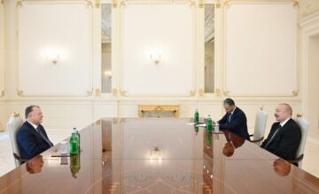 El presidente Ilham Aliyev recibió al presidente de la Federación Internacional de Judo