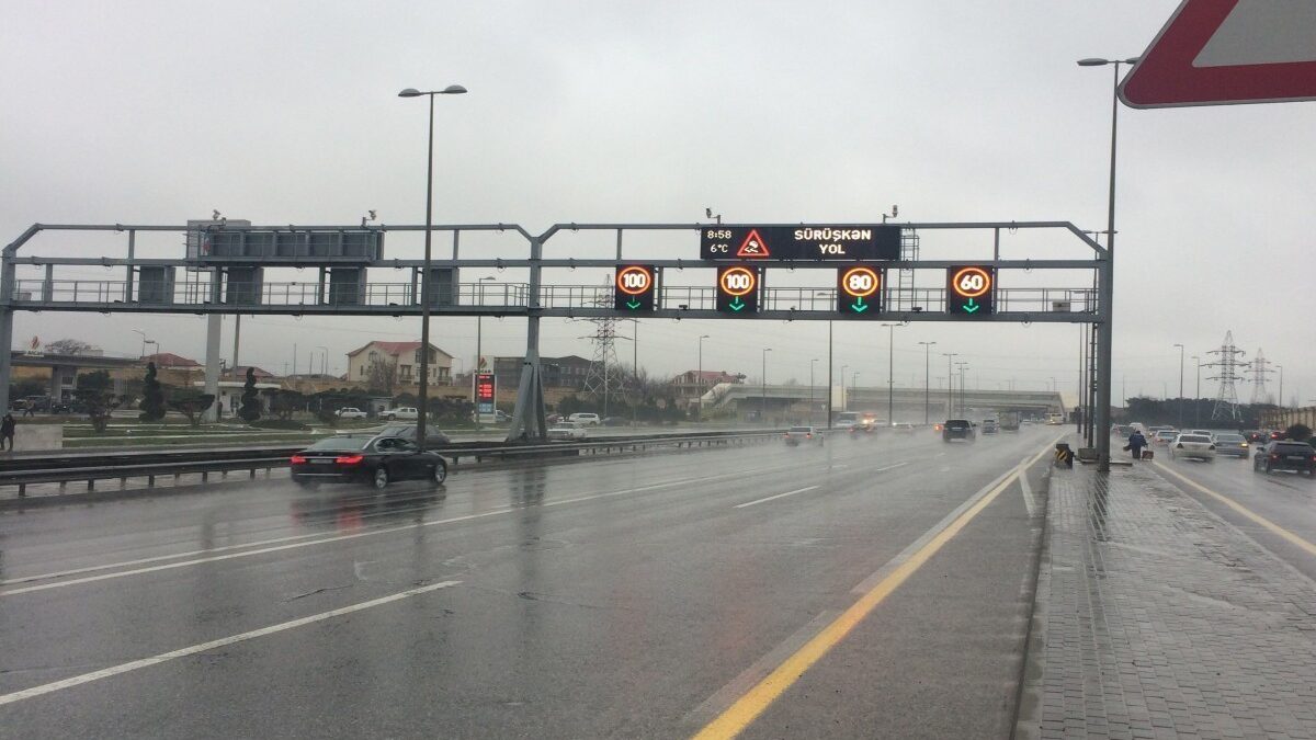 Se restablece el límite de velocidad reducido en las carreteras debido a la lluvia