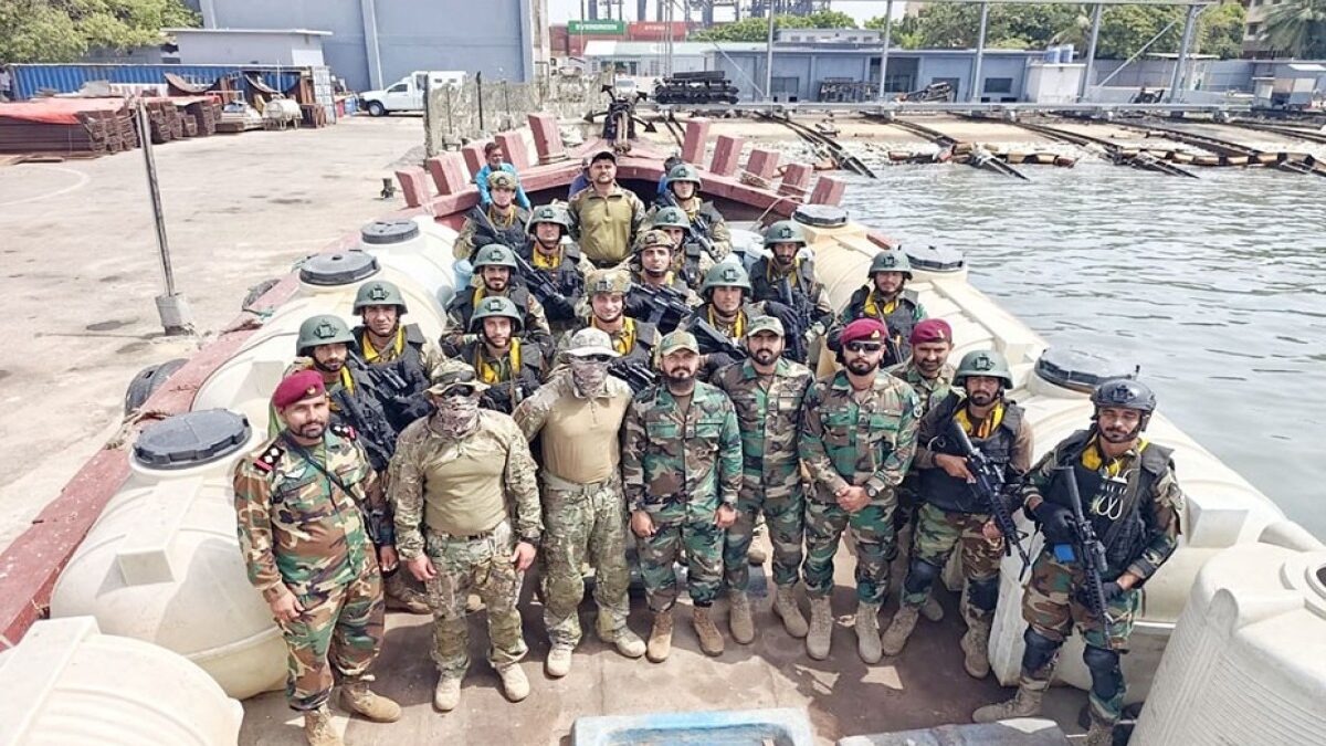 Militares azerbaiyanos participan en ejercicios en Pakistán