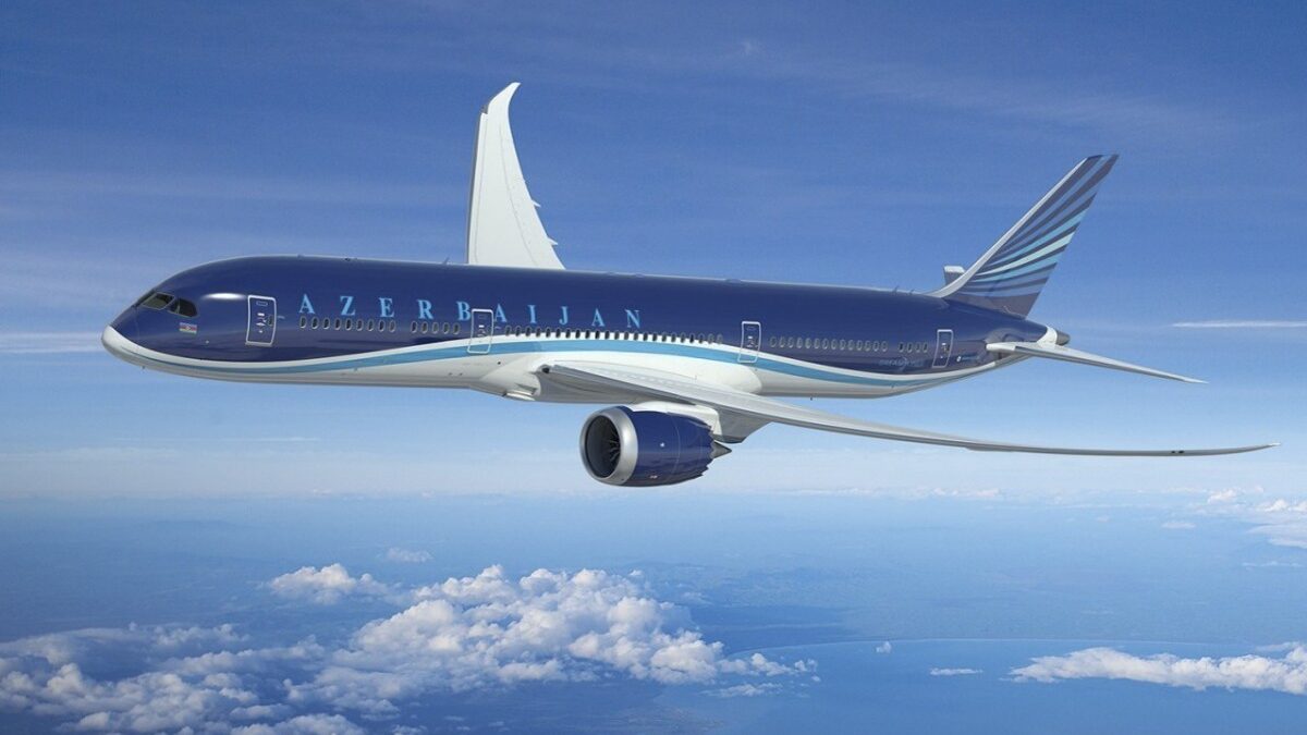 Se establece el procedimiento para regular el tiempo de trabajo y descanso de la tripulación en los aviones