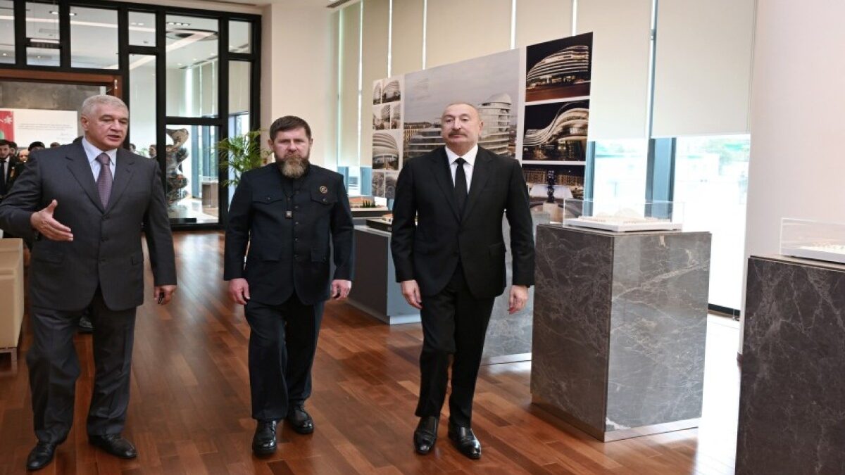 El Presidente Ilham Aliyev y Ramzan Kadírov visitaron «Bakú Ciudad Blanca»