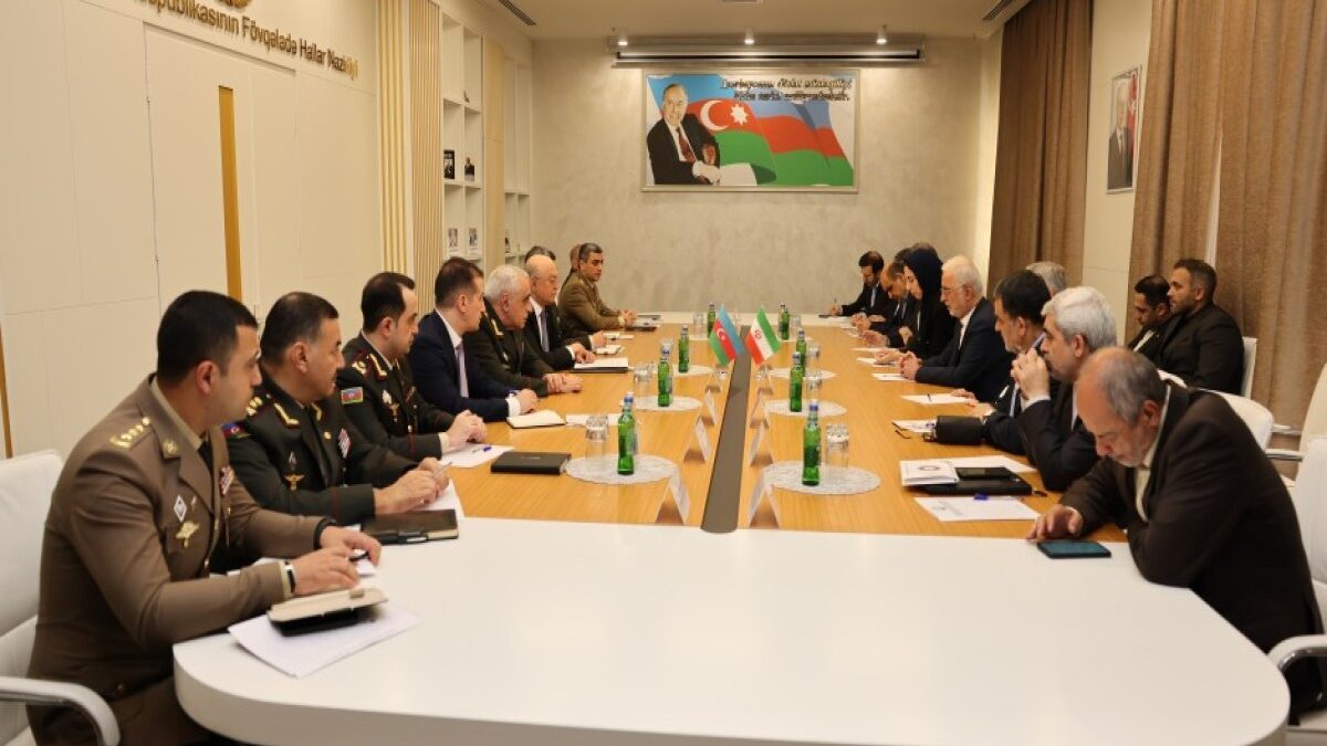 Kamaladdin Heydarov se reúne con el Ministro del Interior de Irán