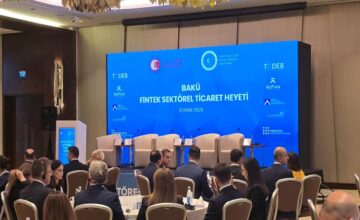 Los estados turcos discuten la cooperación en el sector FinTech en Bakú