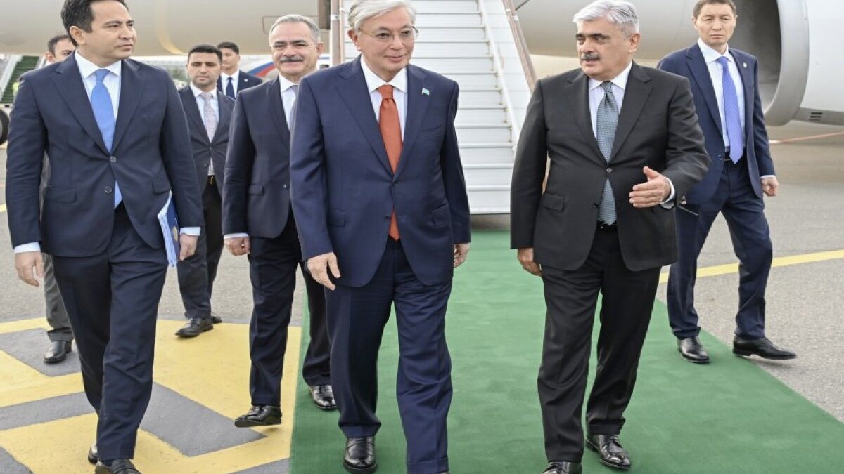 Comienza la visita del Presidente de Kazajistán a Azerbaiyán