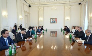 El presidente Ilham Aliyev se reúne con la vicepresidenta de Vietnam