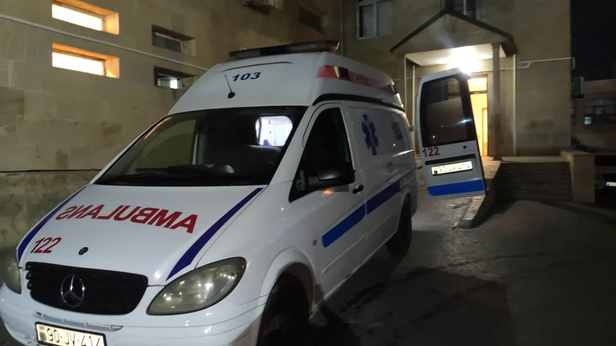 Hombre de 28 años y su hermana sufren quemaduras en Gəncə
