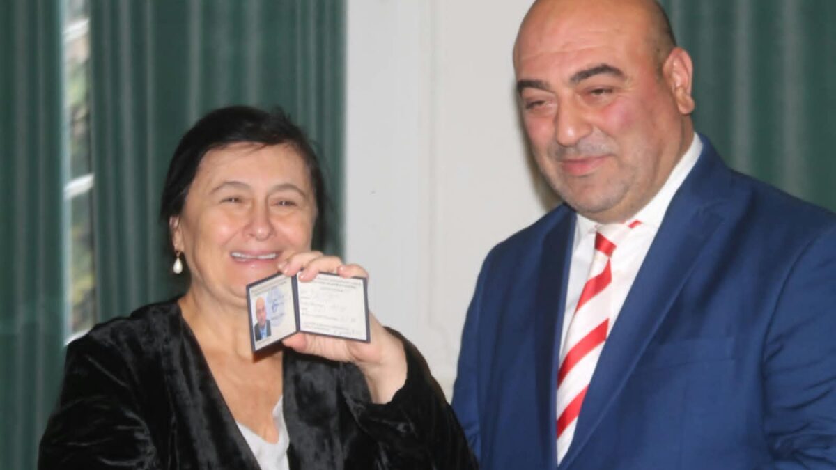 ESCRITOR AZERBAIYANO EMIL NASIRLI ELEGIDO MIEMBRO DE LA UNIÓN DE ESCRITORES DE GEORGIA
