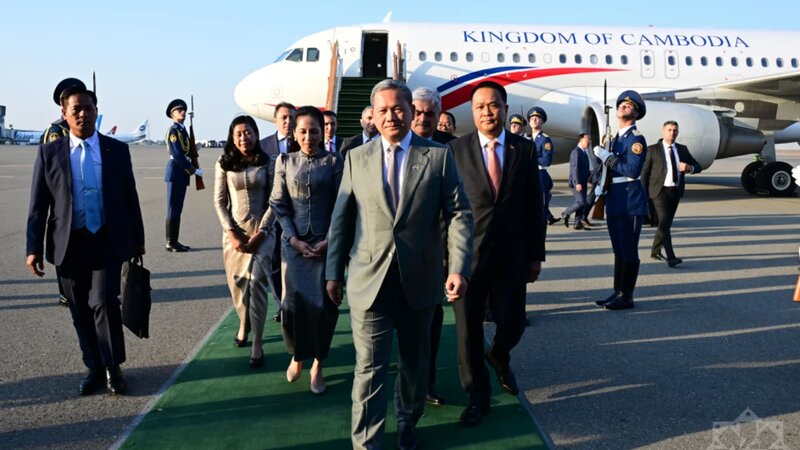 Ceremonia oficial de bienvenida al Primer Ministro de Camboya en Bakú