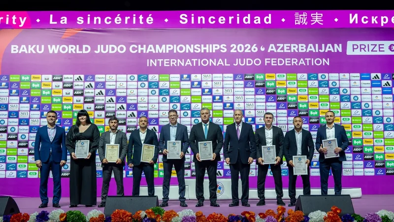 Representantes de judo de Azerbaiyán fueron galardonados