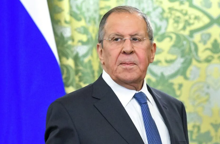 Lavrov llega a Azerbaiyán