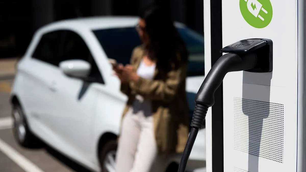 Alemania toma una decisión revolucionaria: los coches eléctricos alimentarán las casas con electricidad