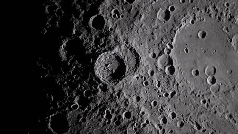 La NASA busca cuevas subterráneas secretas en la Luna