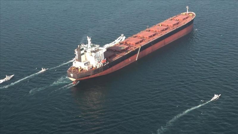 Transportan combustible desde Corea del Sur a Rusia en petroleros sancionados