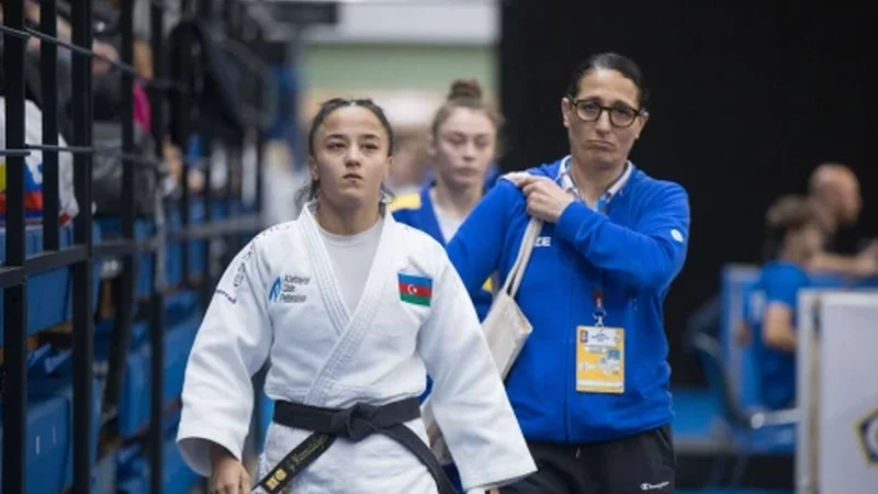 Madina Kaisinova se detiene en el Campeonato del Mundo